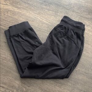 LuluLemon Women’s Ready to Rulu Cropped Joggers Black Size 4